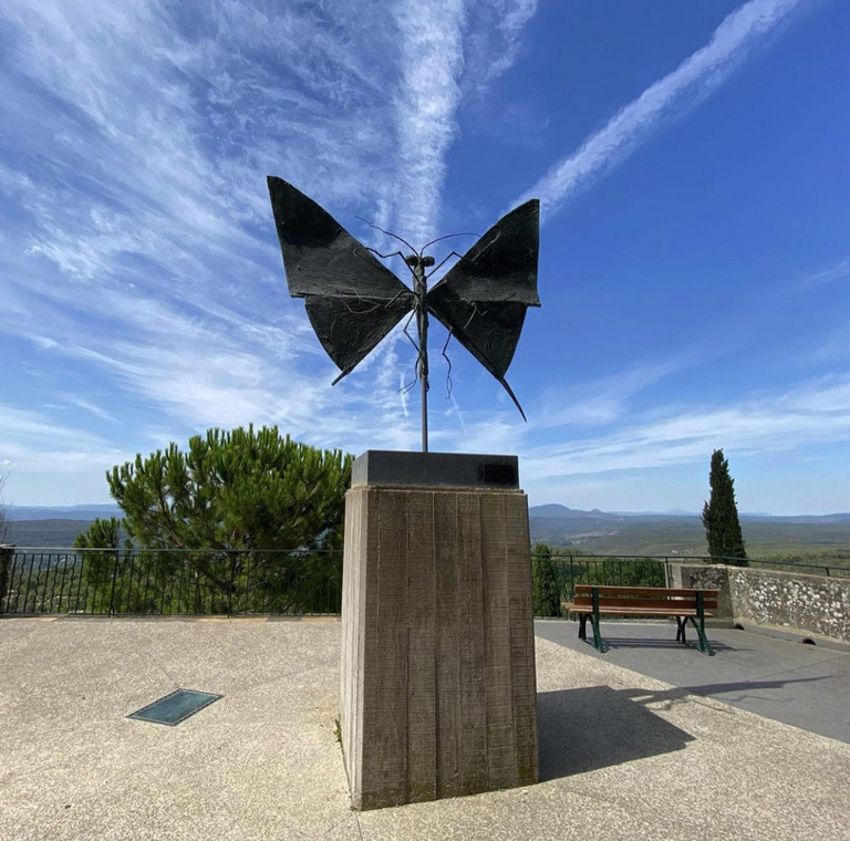 Bernard Buffet Official - Sculpture de Bernard Buffet à Tourtour, Var, (échelle approximative).  